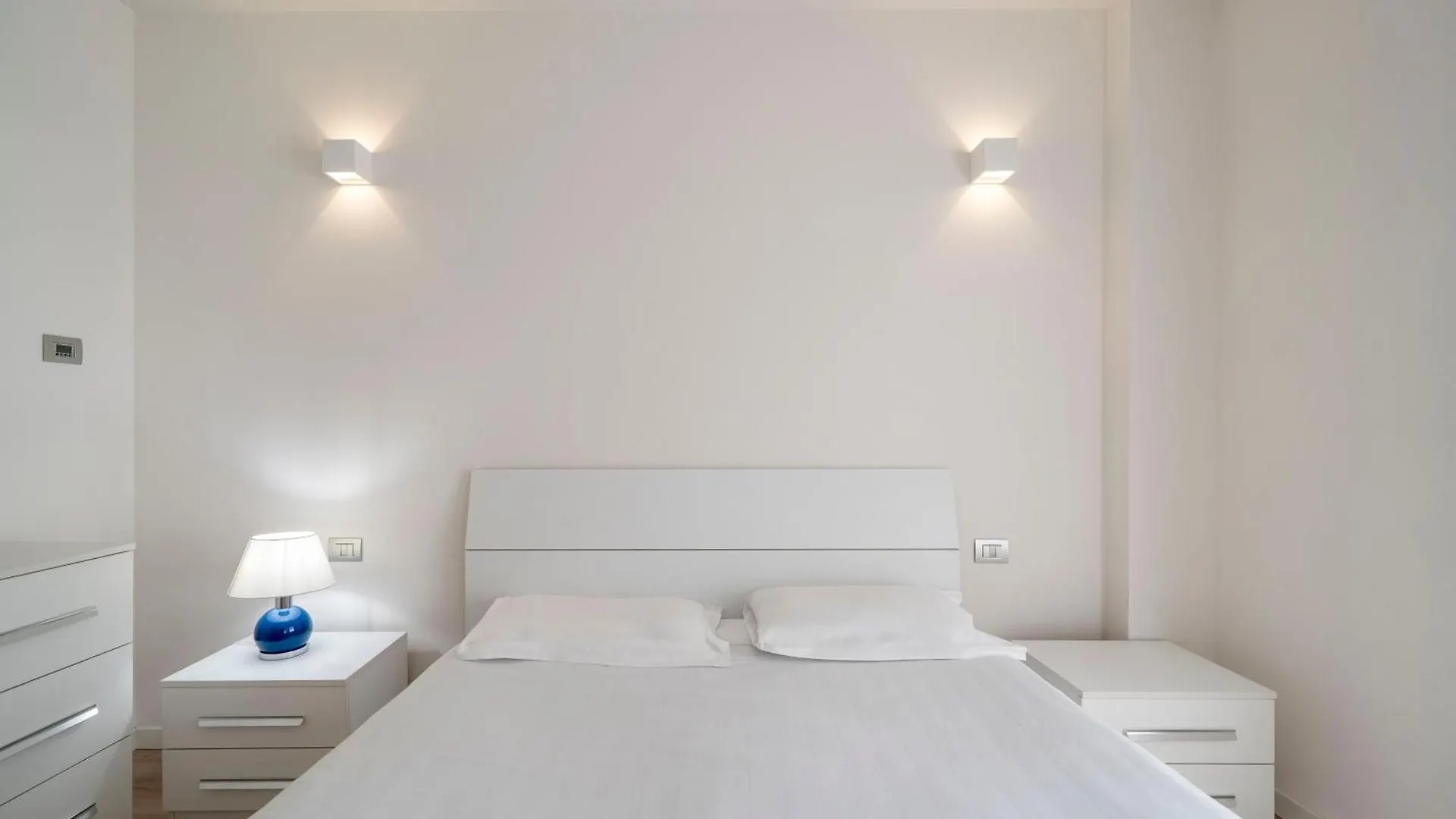 Apartment Supersuite With Private Garage Autentica Milan Italy