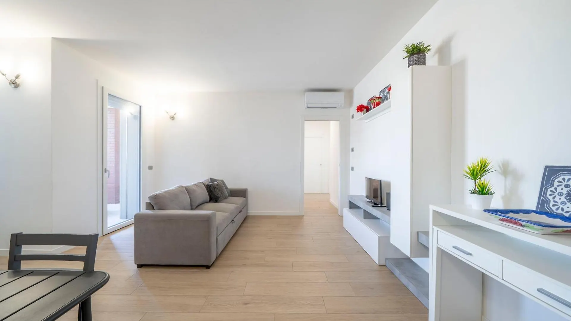 Supersuite With Private Garage Autentica Milan Apartment