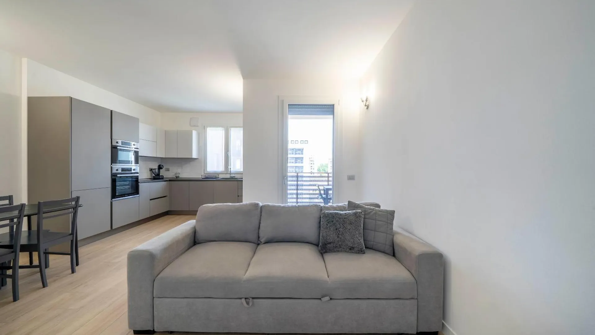 Apartment Supersuite With Private Garage Autentica Milan