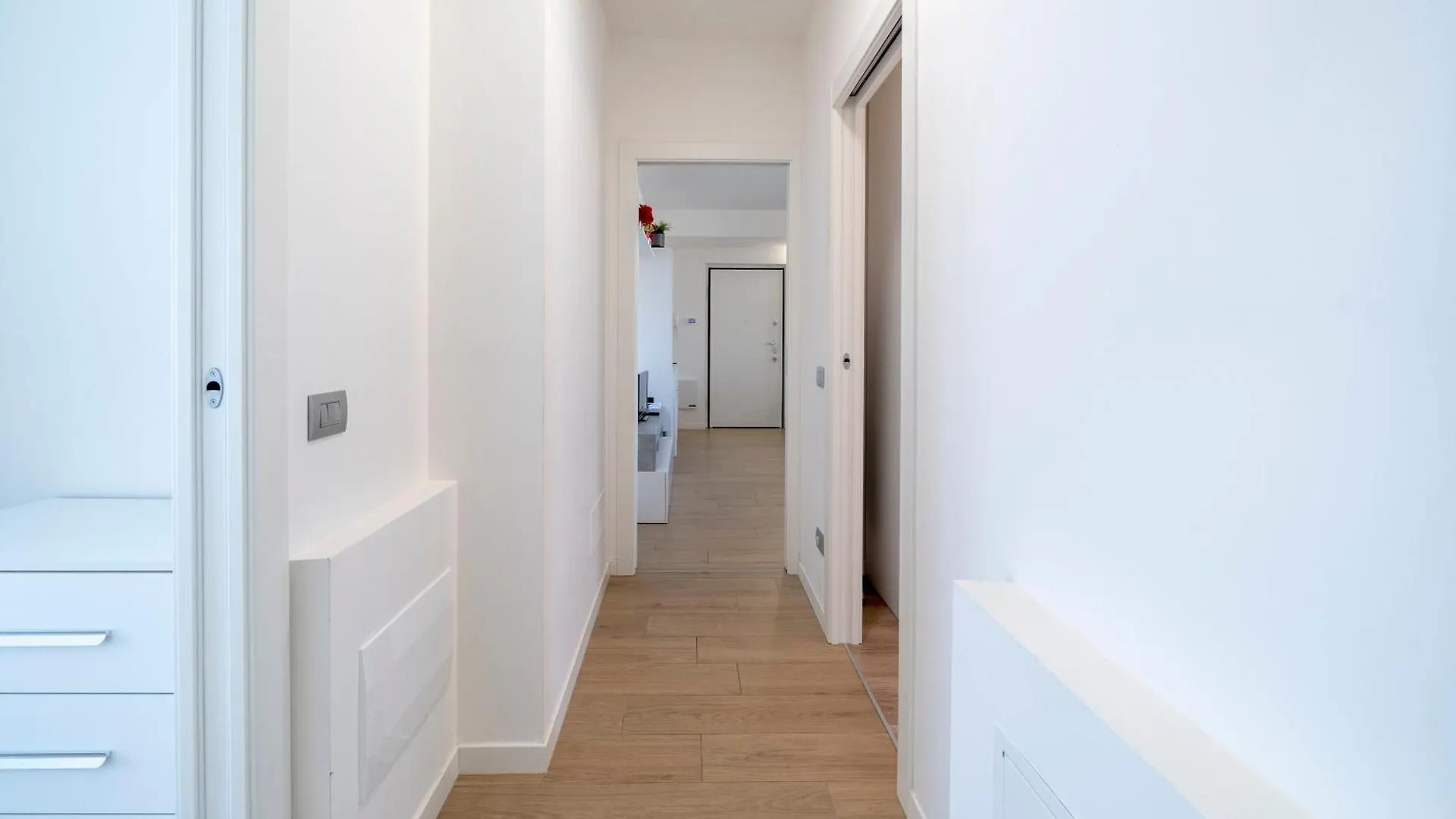 Supersuite With Private Garage Autentica Milan 0*,