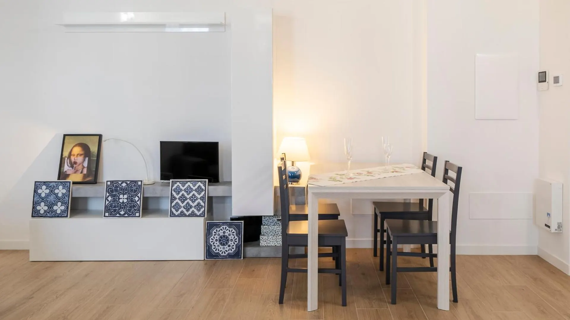 Supersuite With Private Garage Autentica Milan 0*,  Italy