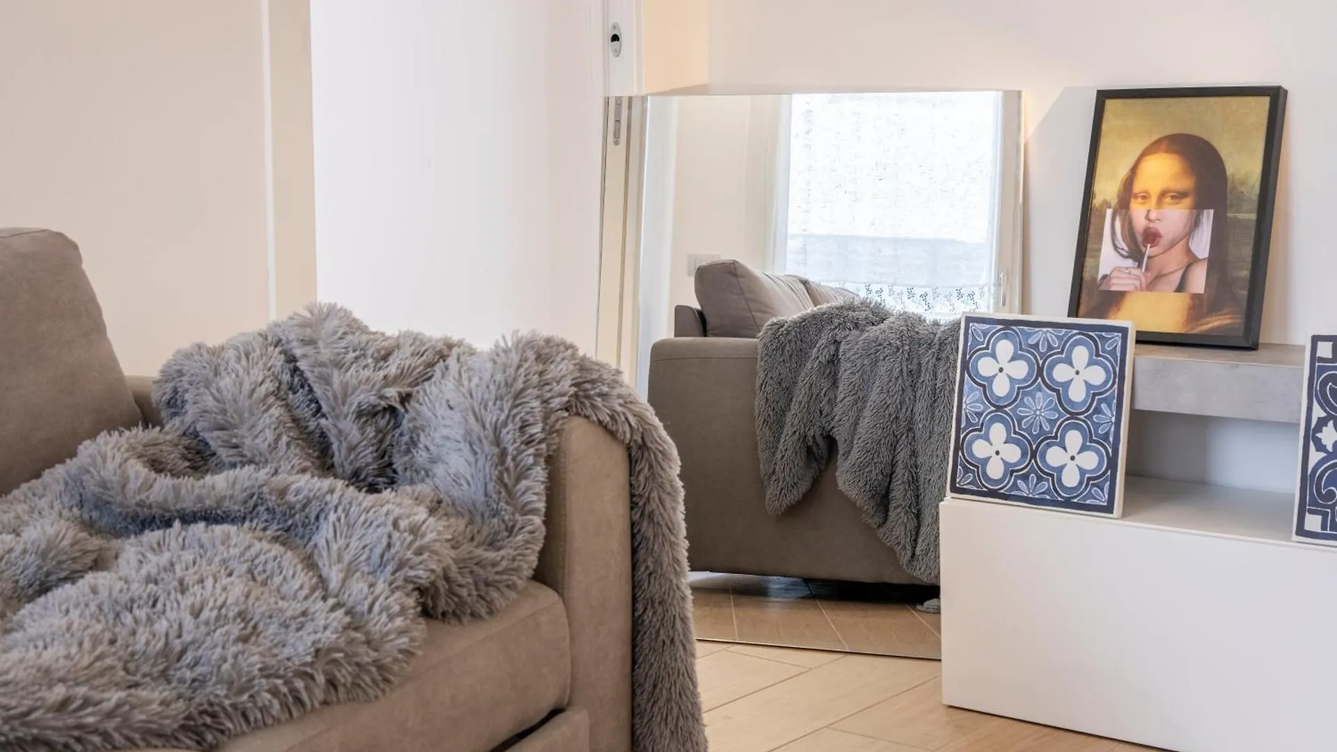 Apartment Supersuite With Private Garage Autentica Milan Italy